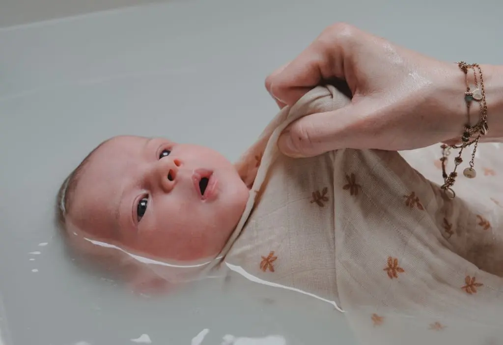 bain des merveilles avec tétra - position foetale